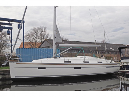 Bavaria Cruiser 36