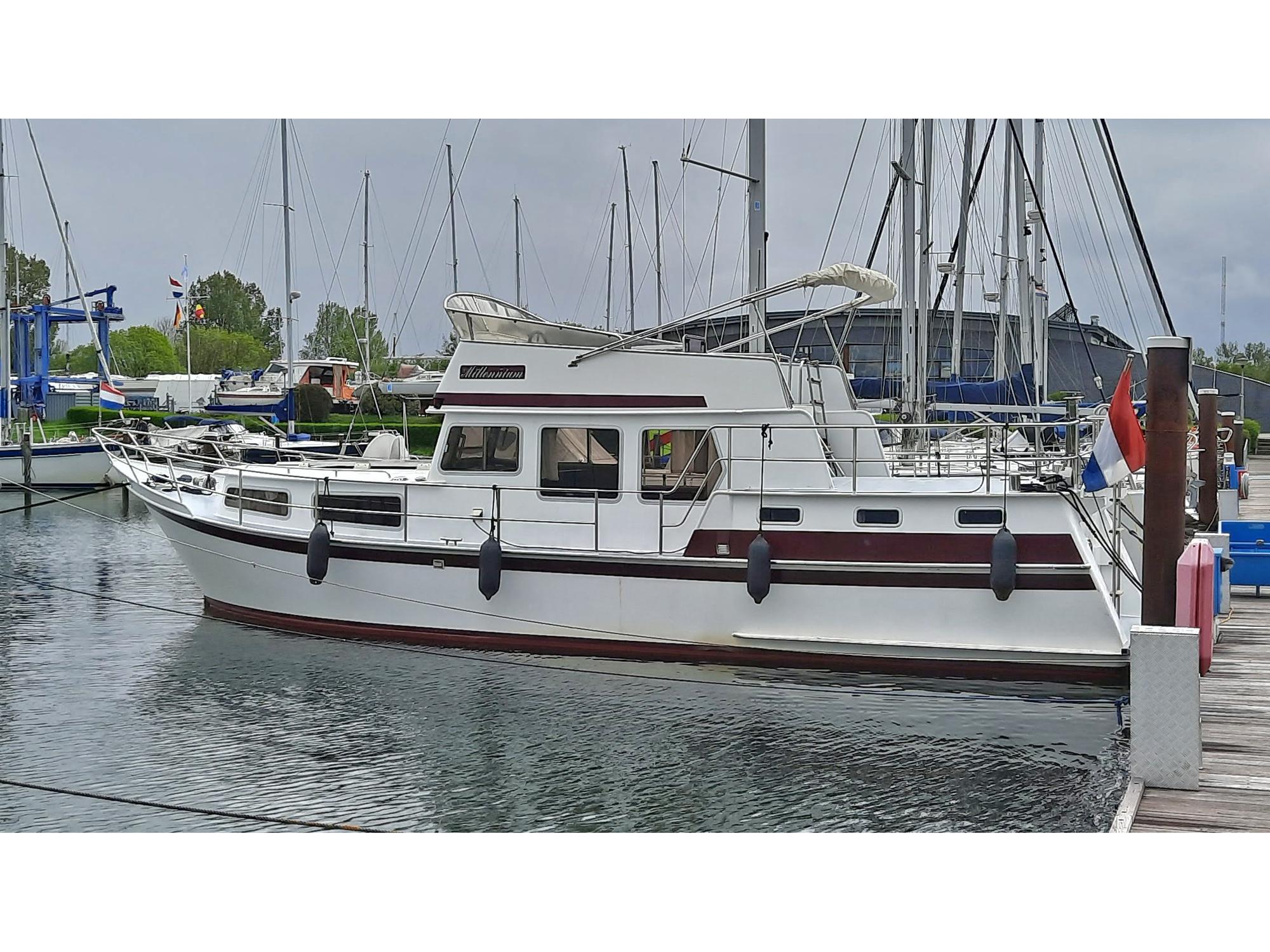 Flybridge Motorjacht 1260