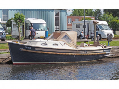 Zarro Vision 25 Cabin